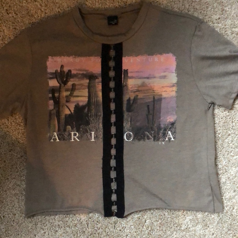 Arizona top